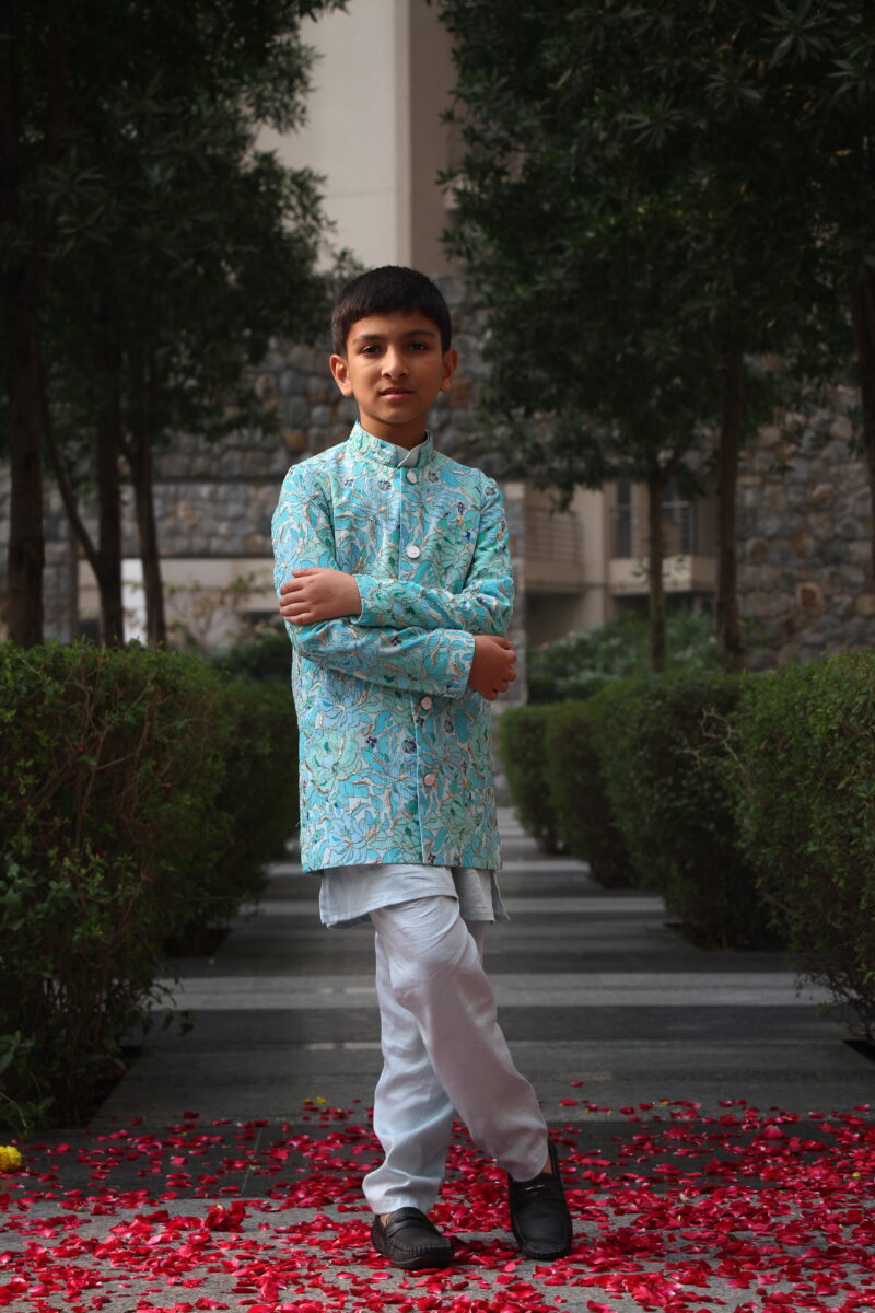 Kurta Pajama With Full Sleeves Jacket